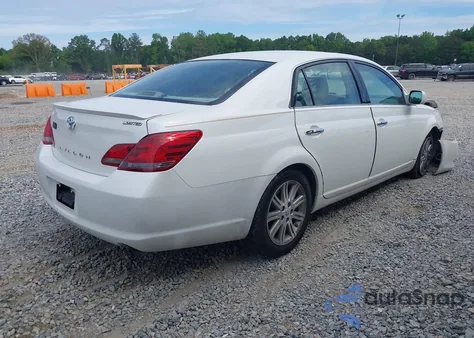 2008 Toyota Avalon Limited z USA, uszkodzony, nr VIN 4T1BK36B88U276522